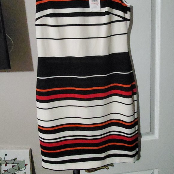 Calvin Klein Dress - size 10 - Picture 2 of 5